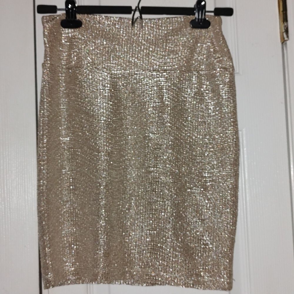 Decree  gold shimmery night out party pull on skirt Sz M